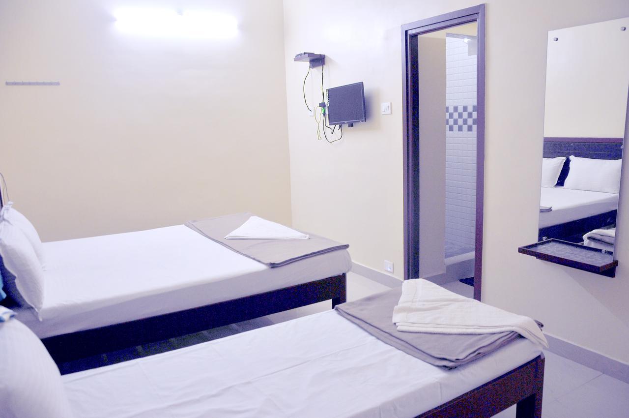 Ksr Grands Hotel Tirupati Exterior foto